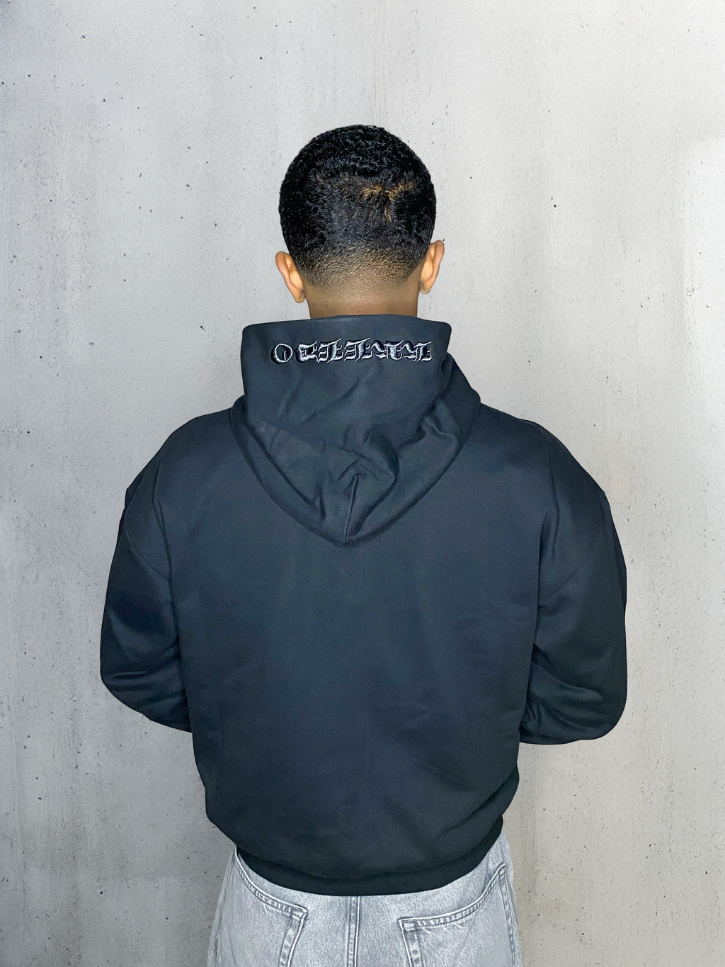 GENESIS HOODIE - BLACK